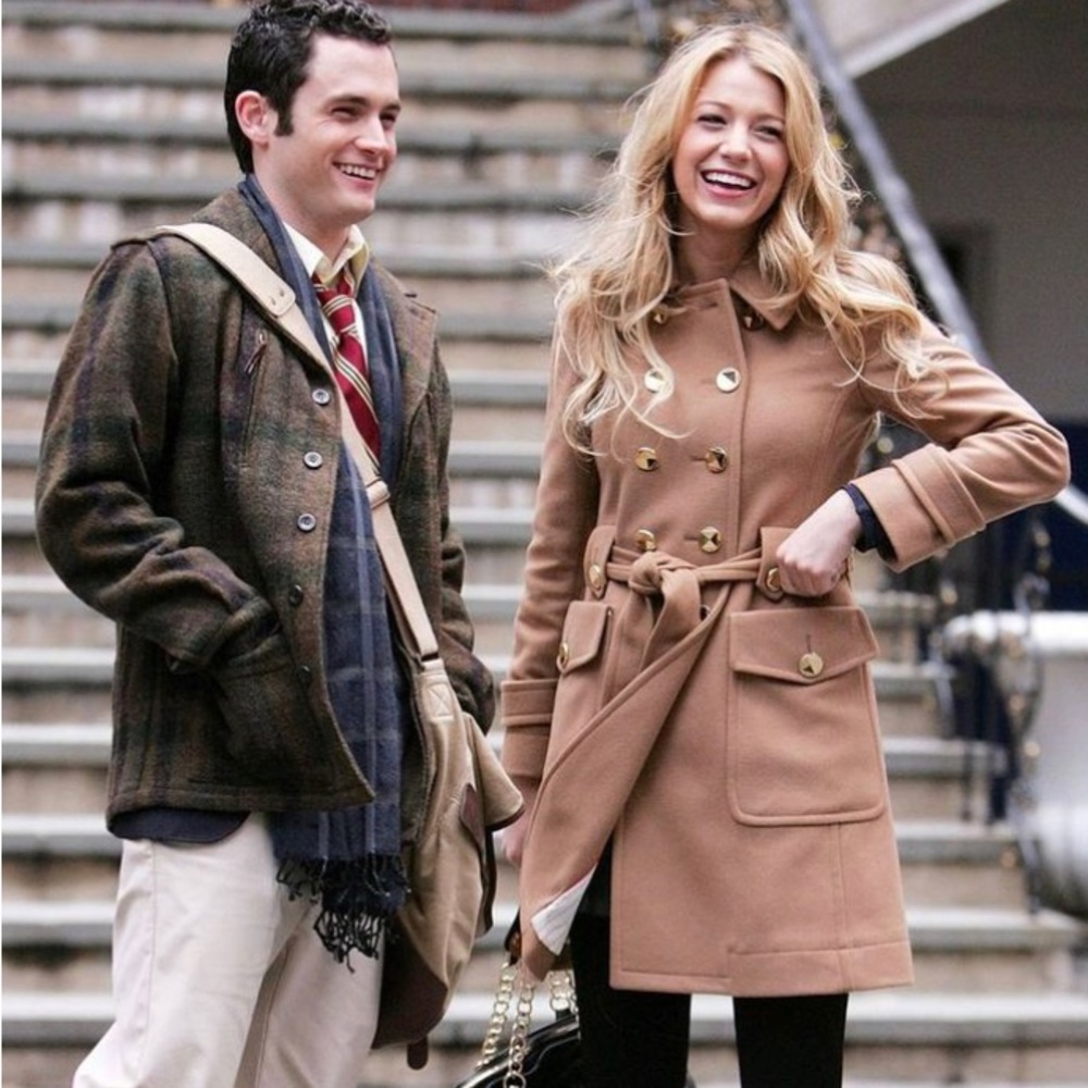 ASO Serena van der Woodsen Gossip Girl Tan Marc Jacobs Wool Trench Coat